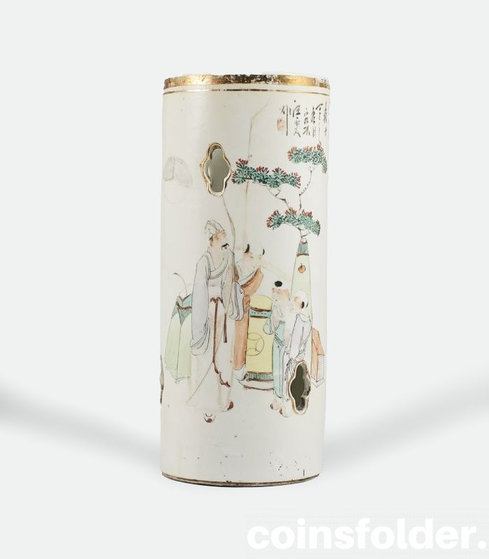 Antique Collectible Hand Painted Chinese Porcelain Bone China Cylindrical Vase with Wax mark