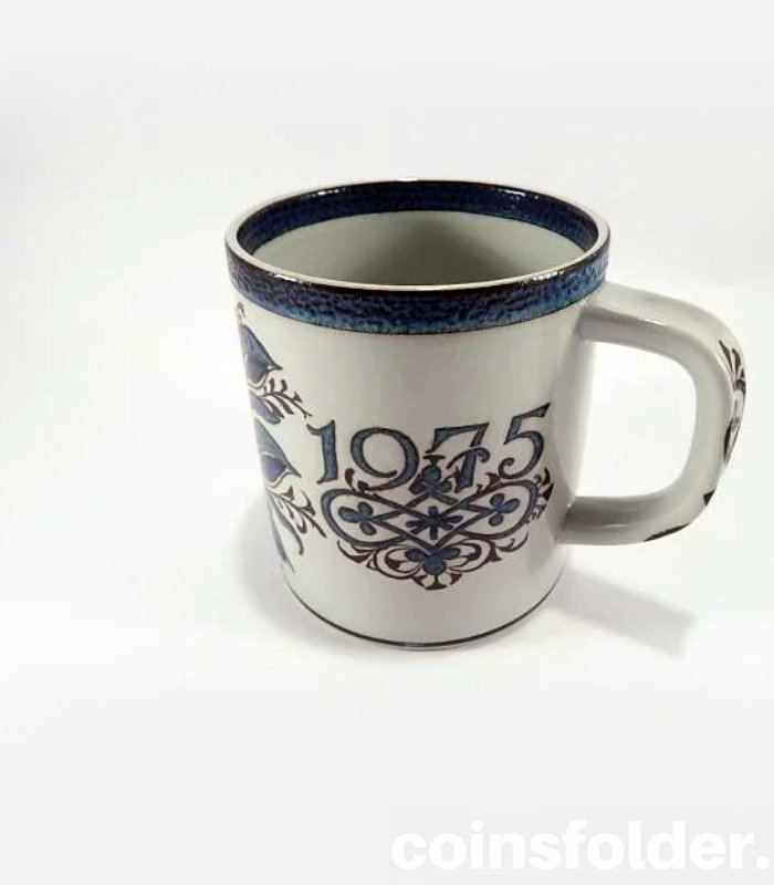 Royal Copenhagen Fajance Collection 1975 Mug