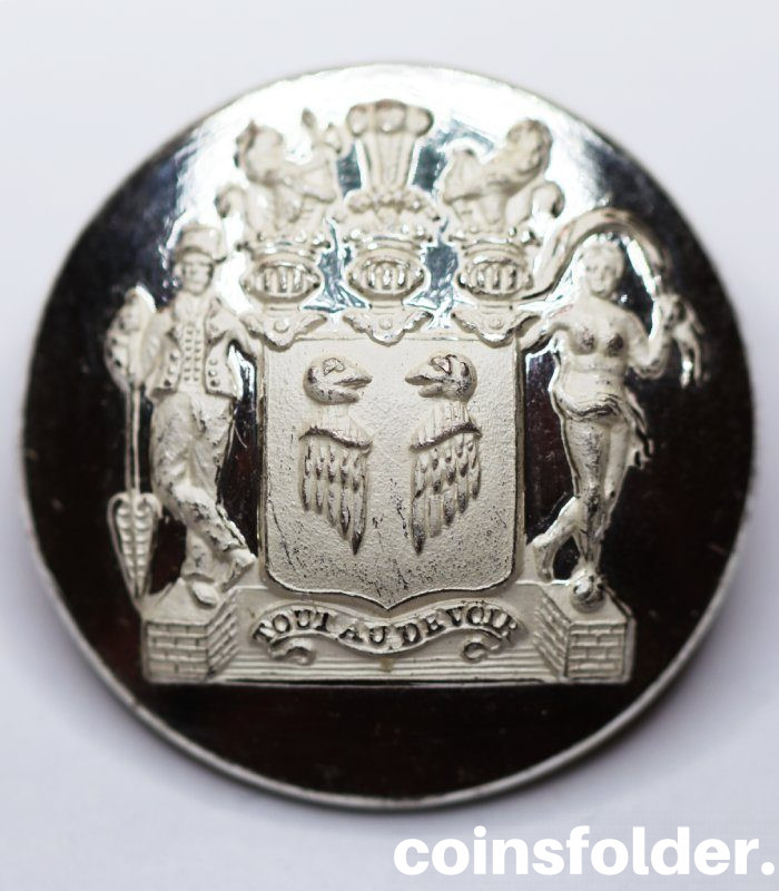 Antiqu Livery Button with the family coat of arms of Von Platen