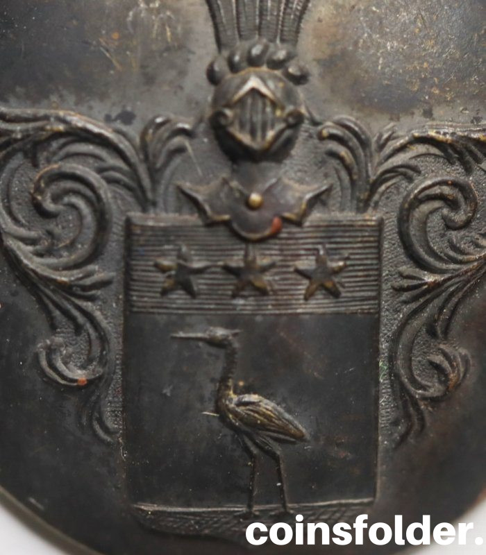Antique Livery Button with the family coat of arms of Peyron