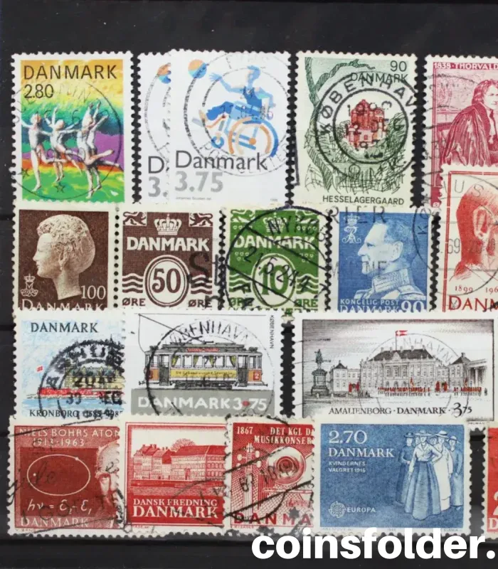 Souvenir Set of 26 Old Mixed Denmark Stamps - Giftcard Packed