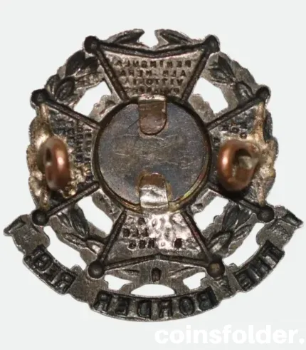 Vintage British Army Border Regiment Collar Badge