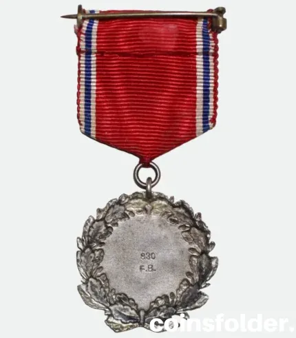 Vintage Norwegian NGTF silver medal with laurel wreath and cross